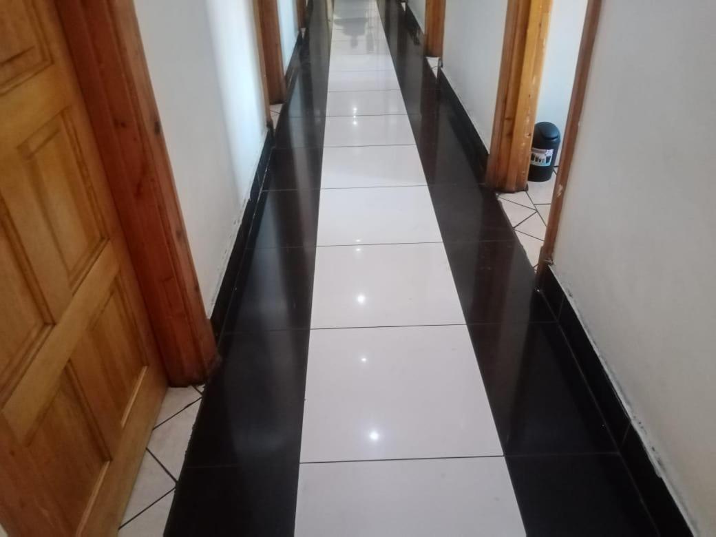 Ebony Guest House Pretoria-Noord Esterno foto